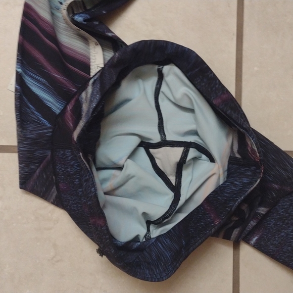 SOLD 🦄 Rare limited edition Electrobeam Speed Tight Lululemon - Picture 6 of 14
